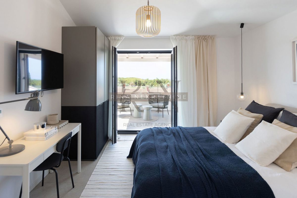 ISTRIA - PARENZO - VILLA ESTREMAMENTE SPECIALE E DECORATA CON DESIGN!