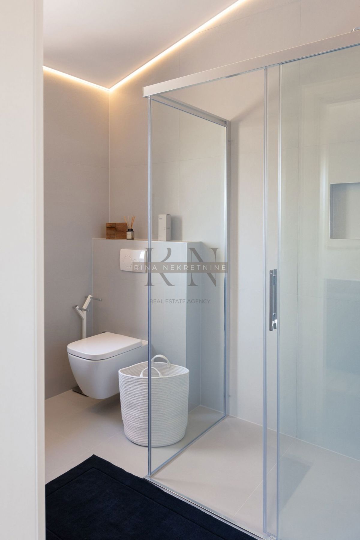 ISTRIA - PARENZO - VILLA ESTREMAMENTE SPECIALE E DECORATA CON DESIGN!