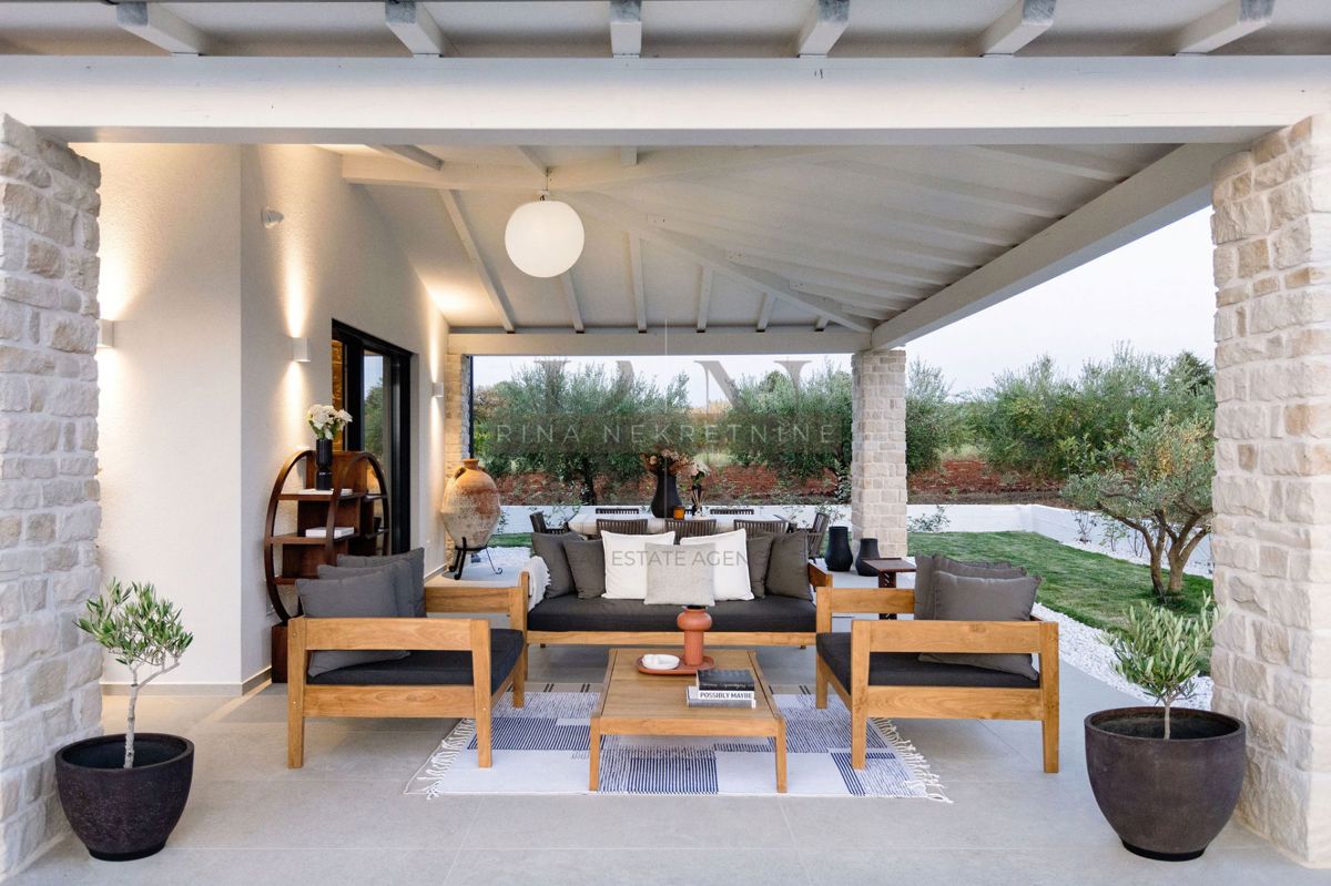 ISTRIA - PARENZO - VILLA ESTREMAMENTE SPECIALE E DECORATA CON DESIGN!