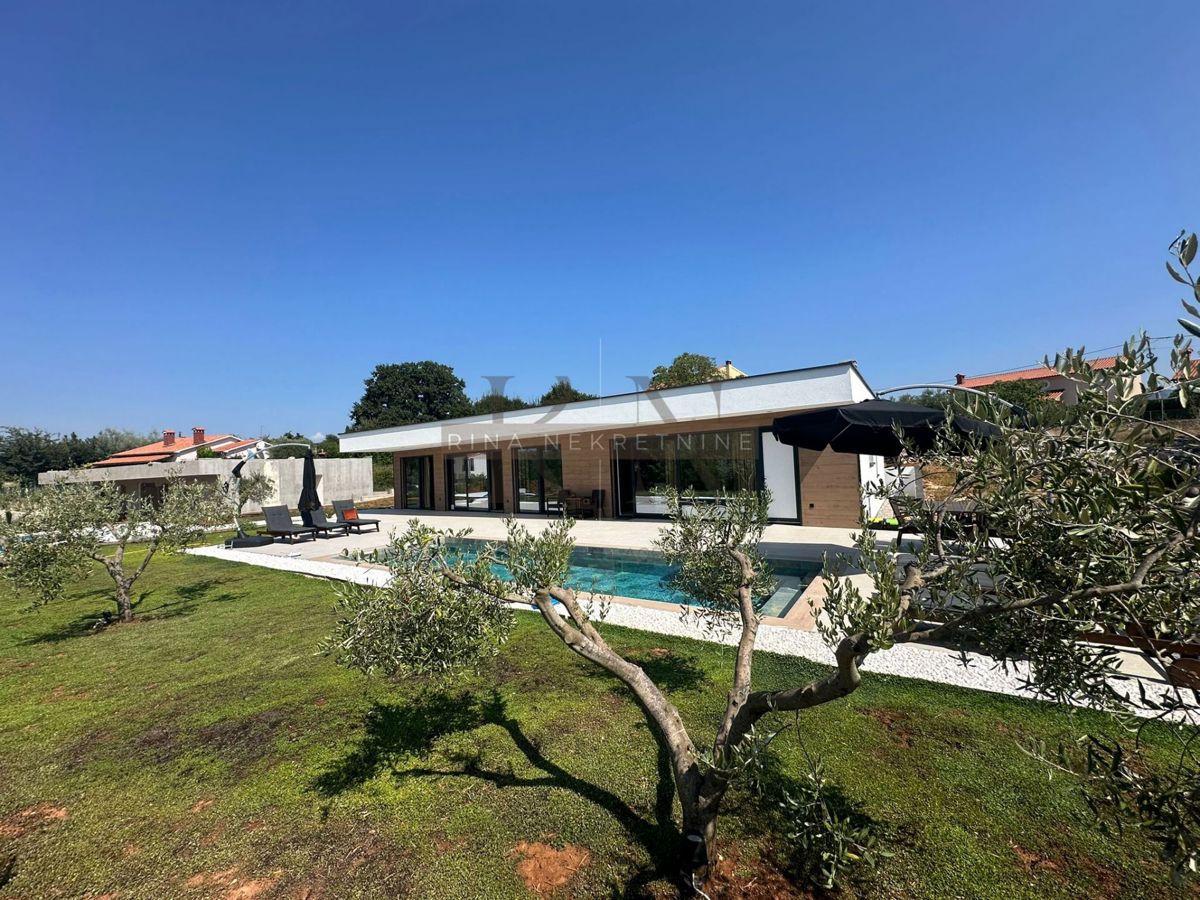 Villa moderna con piscina e due unità vicino a Rabac