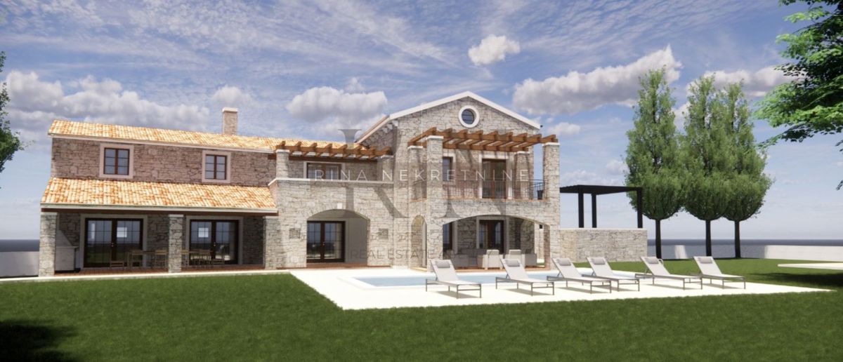 STRA - POREČ - RUSTICAMENTE RISTRUTTURATA VILLA ISTRIANA SU UNA PARCELA DI 1630m2