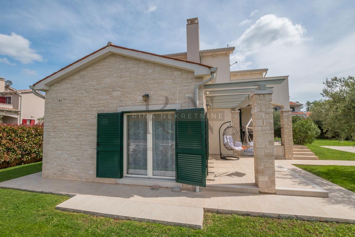  ISTRIA - POREČ, CASA INDIPENDENTE MEDITERRANEA CON PISCINA