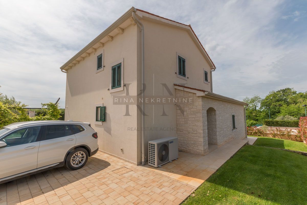  ISTRIA - POREČ, CASA INDIPENDENTE MEDITERRANEA CON PISCINA