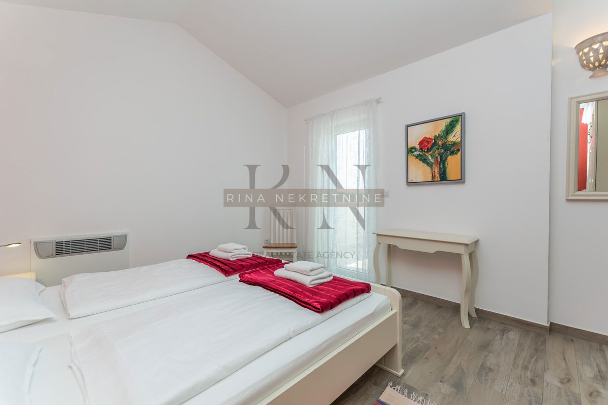  ISTRIA - POREČ, CASA INDIPENDENTE MEDITERRANEA CON PISCINA