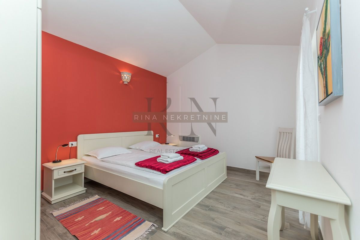  ISTRIA - POREČ, CASA INDIPENDENTE MEDITERRANEA CON PISCINA