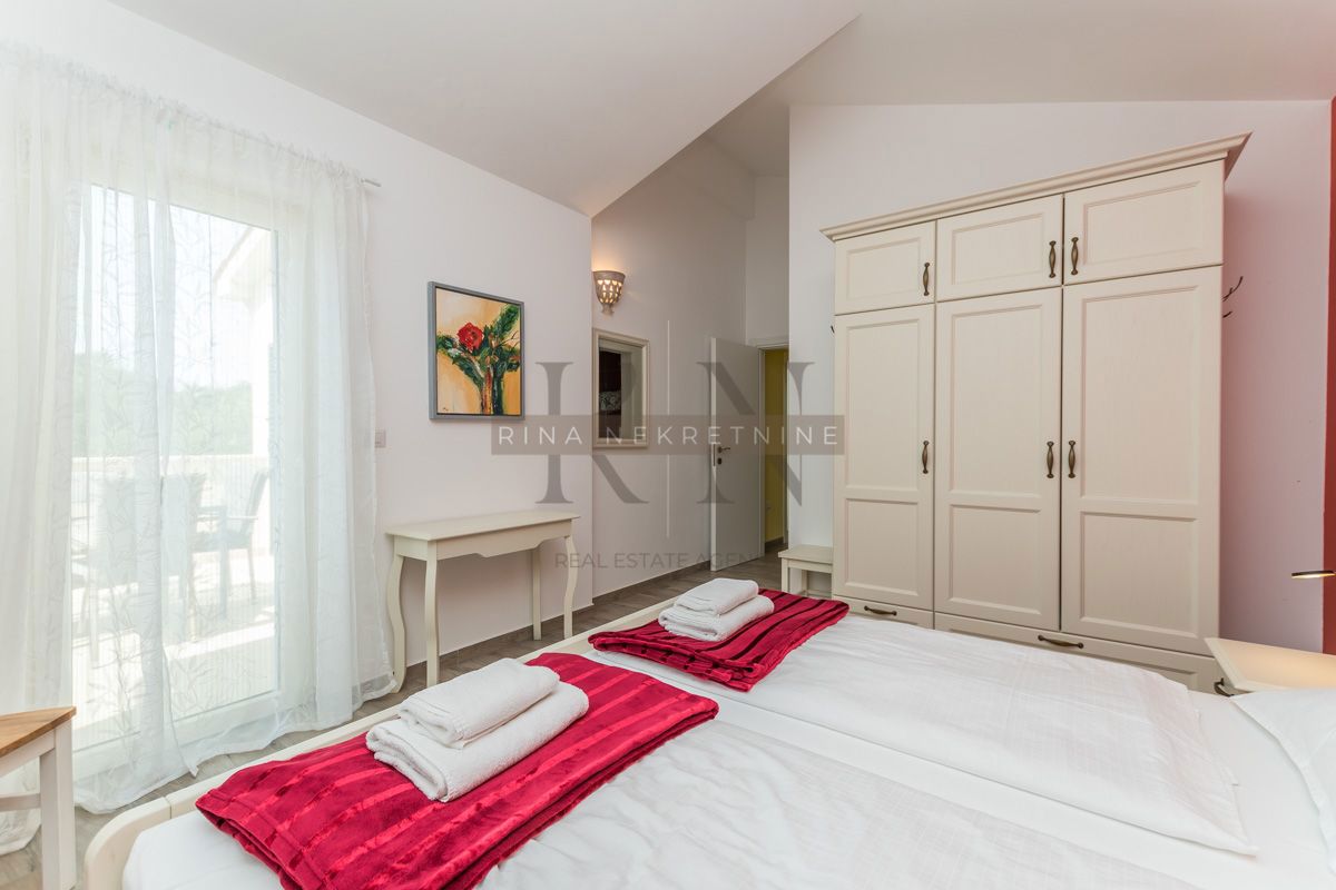  ISTRIA - POREČ, CASA INDIPENDENTE MEDITERRANEA CON PISCINA