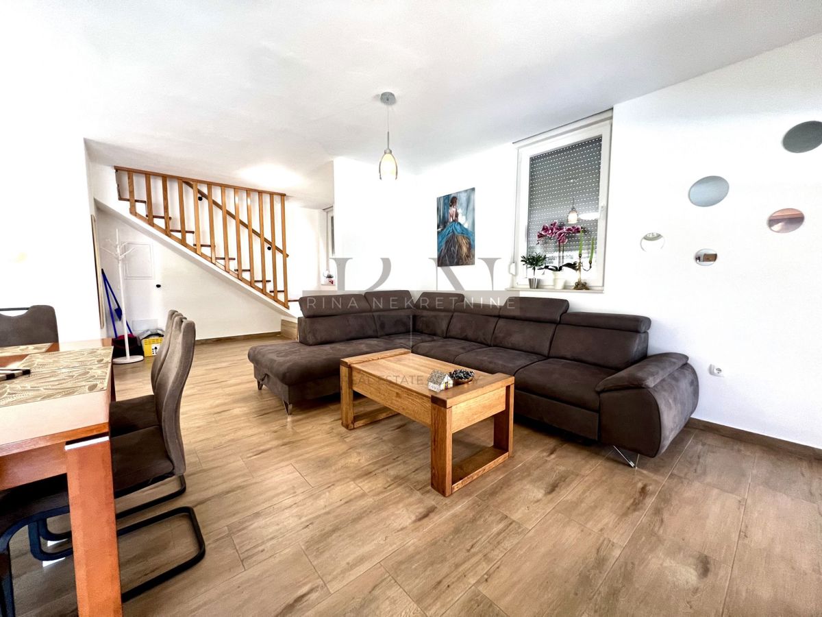 ISTRIA - PARENZO - TINJAN - CASA CON PISCINA PER INVESTIMENTO!