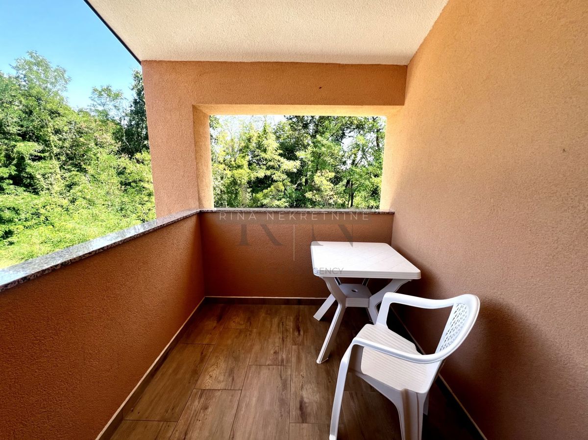 ISTRIA - PARENZO - TINJAN - CASA CON PISCINA PER INVESTIMENTO!