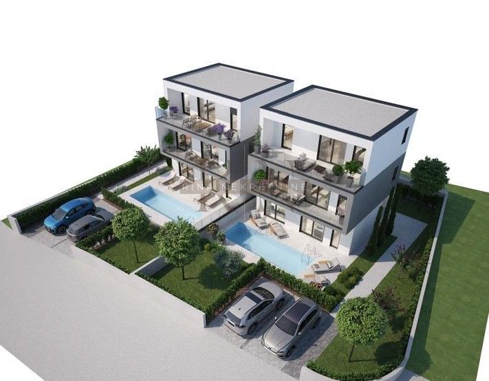 Casa con piscina e due appartamenti – Istria, Parenzo, vista mare