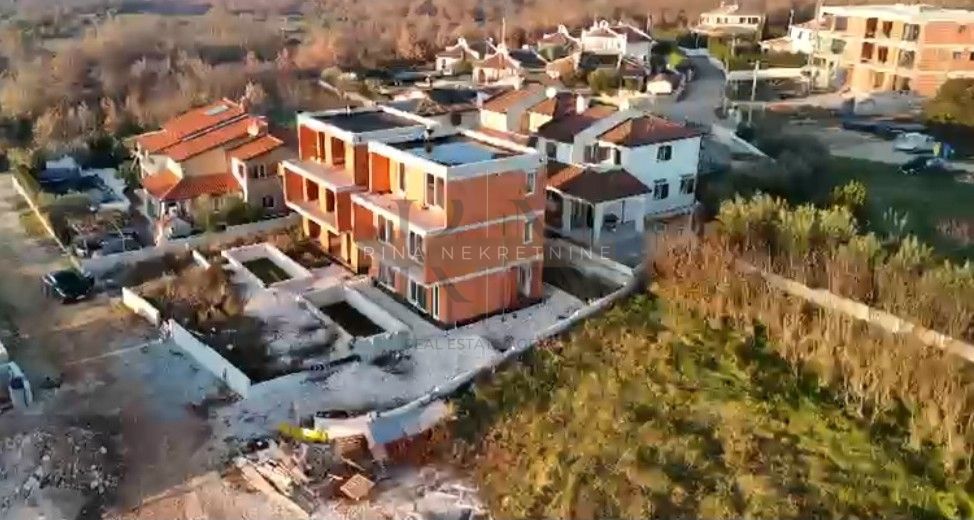 Casa con piscina e due appartamenti – Istria, Parenzo, vista mare