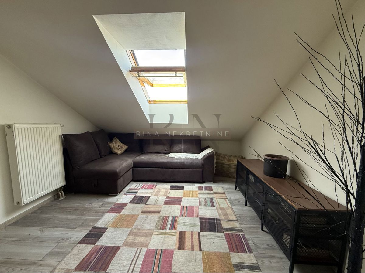 ZAGABRIA - LANIŠTE - Appartamento trilocale con soppalco