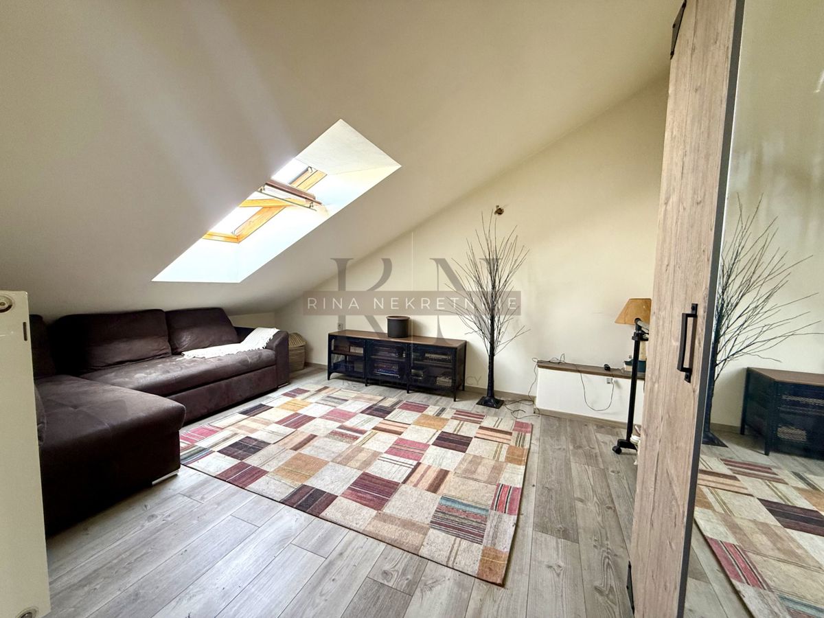 ZAGABRIA - LANIŠTE - Appartamento trilocale con soppalco