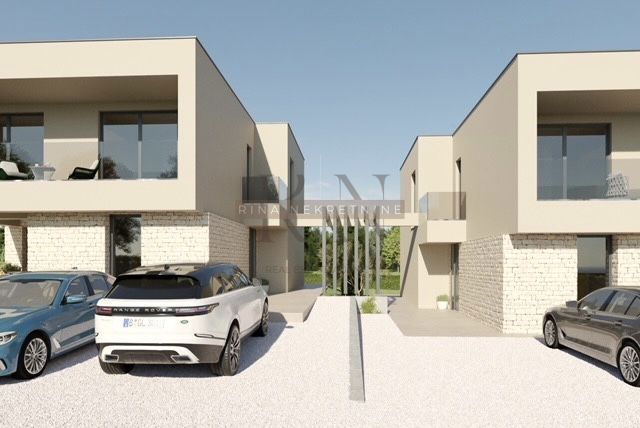 ISTRIA - PARENZO - VILLA DI LUSSO CON PISCINA - NUOVA 2024