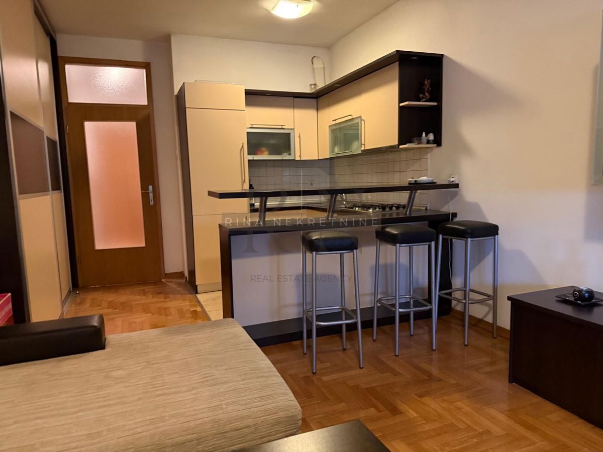 Appartamento Vrbani, Trešnjevka - Jug, 32m2