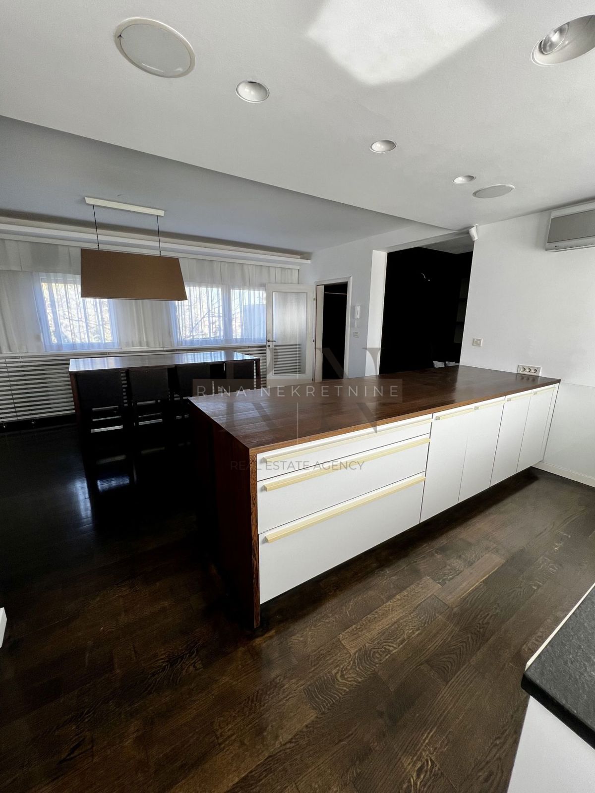 Appartamento Črnomerec, 137,75m2