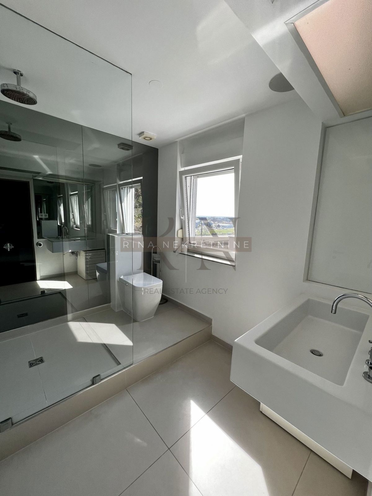 Appartamento Črnomerec, 137,75m2