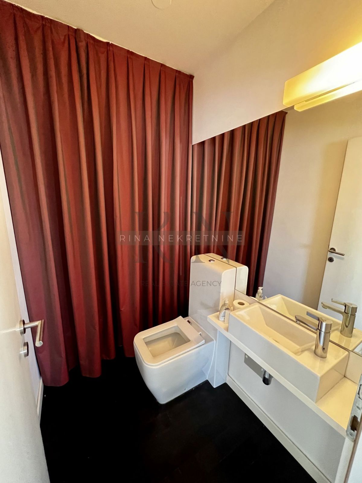 Appartamento Črnomerec, 137,75m2