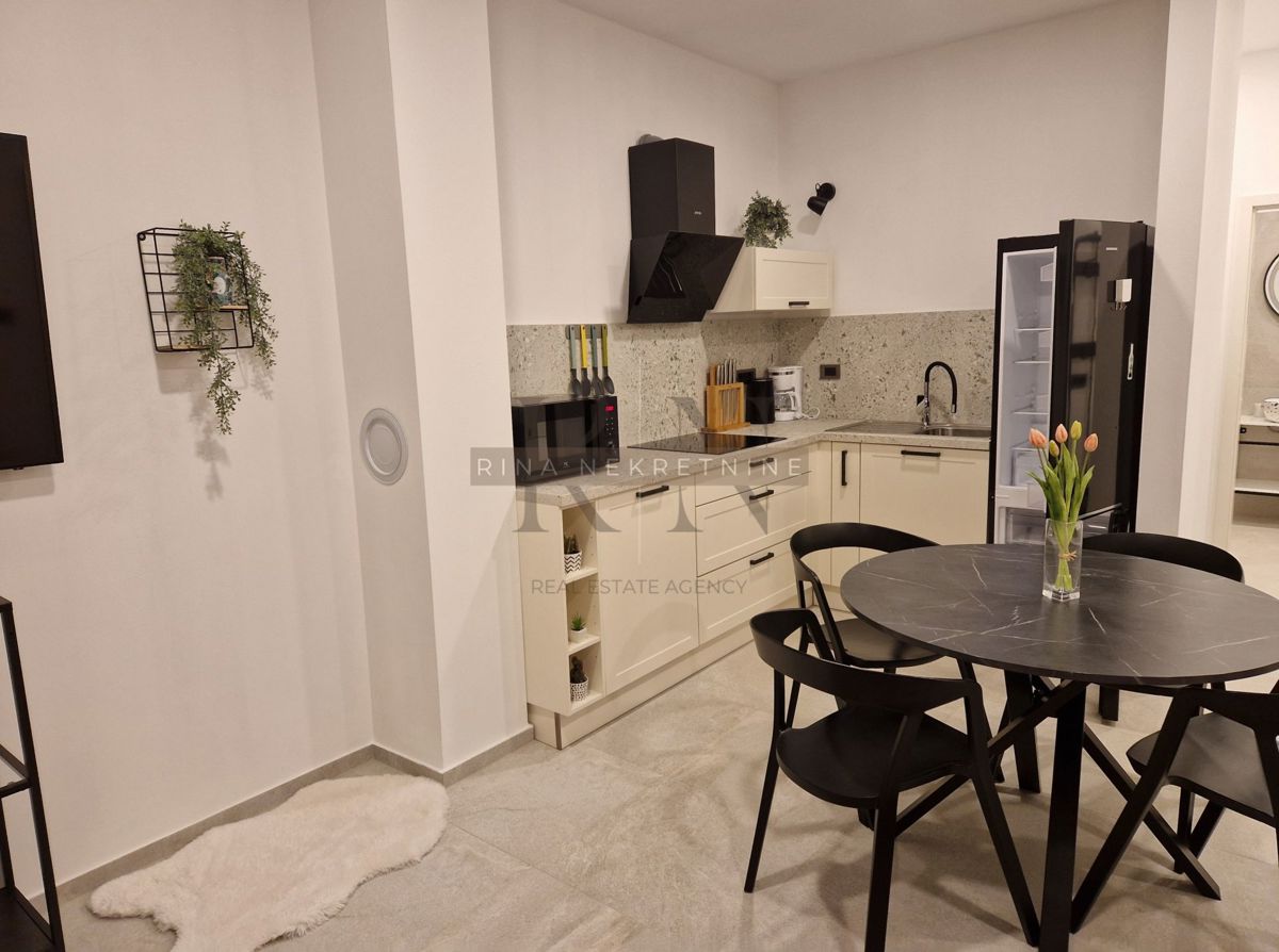 Istra, Tar - Vabriga, nuovo appartamento con tre camere da letto nel centro di Tar.