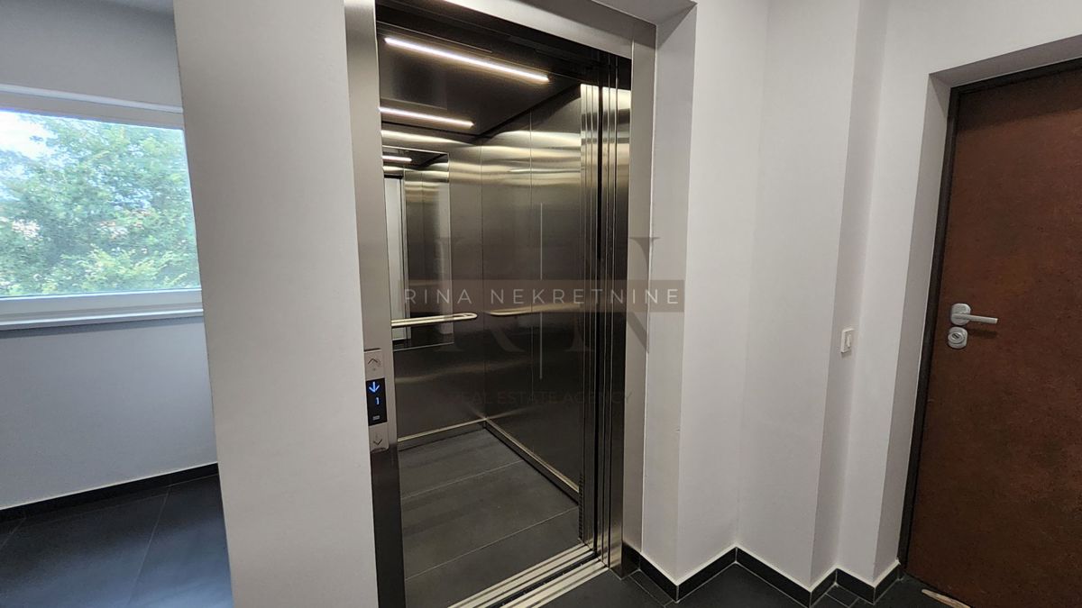 ISTRIA - PARENZO - TAR, APPARTAMENTO 88m2+GIARDINO+2 POSTI AUTO