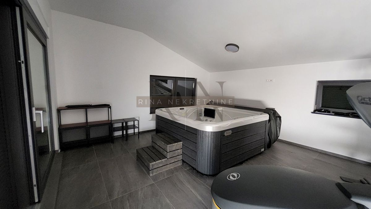 Parenzo – villa di lusso con piscina e area wellness