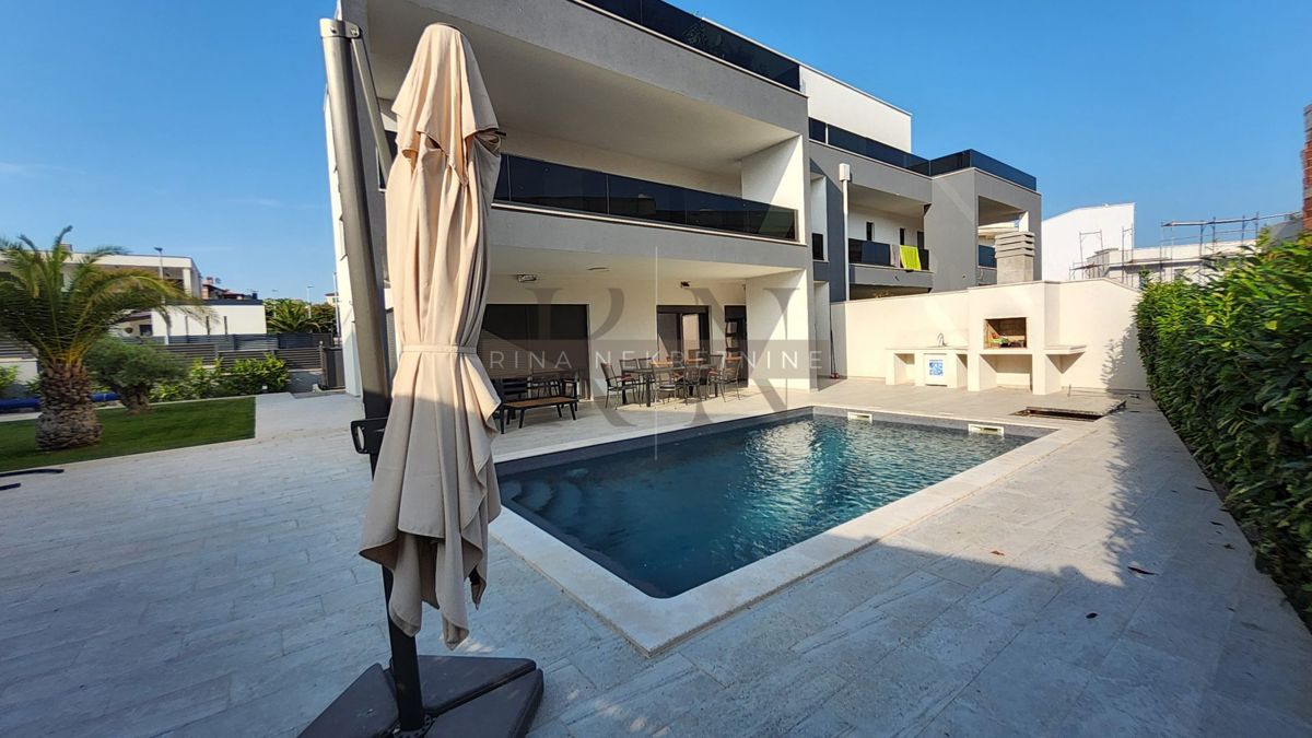 Parenzo – villa di lusso con piscina e area wellness