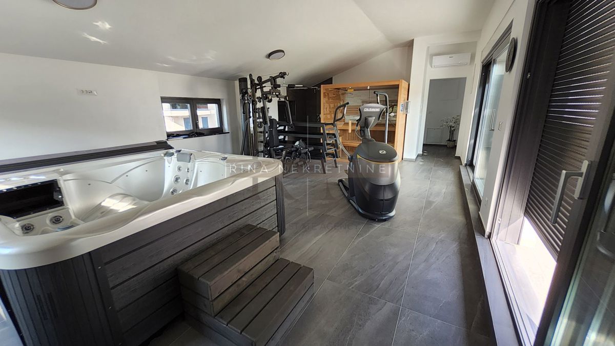 Parenzo – villa di lusso con piscina e area wellness