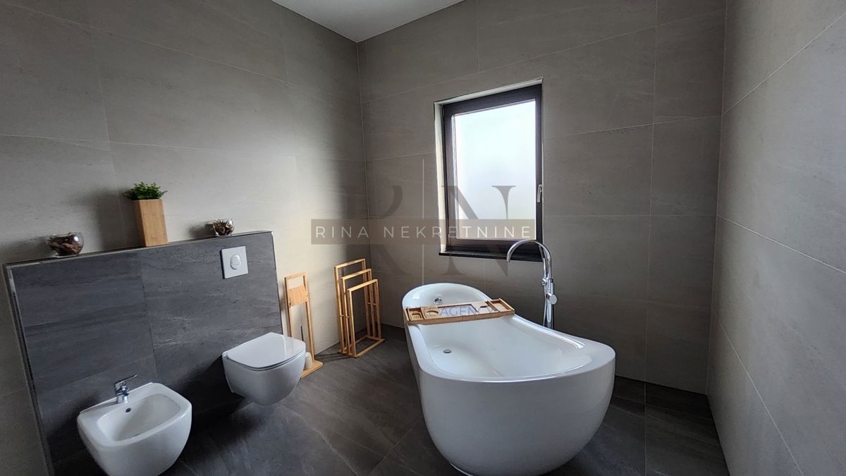 Parenzo – villa di lusso con piscina e area wellness