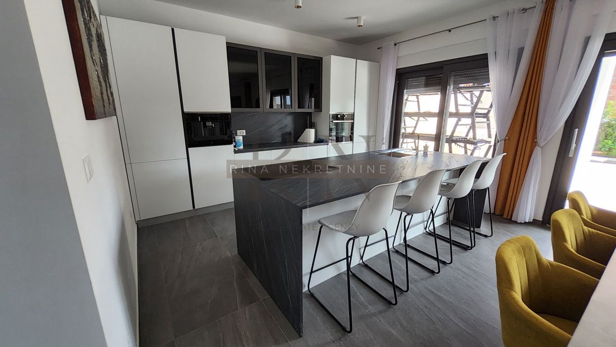 Parenzo – villa di lusso con piscina e area wellness