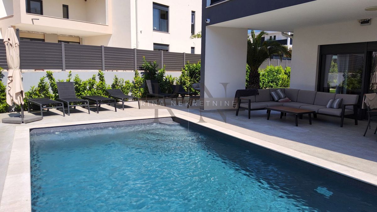 Parenzo – villa di lusso con piscina e area wellness