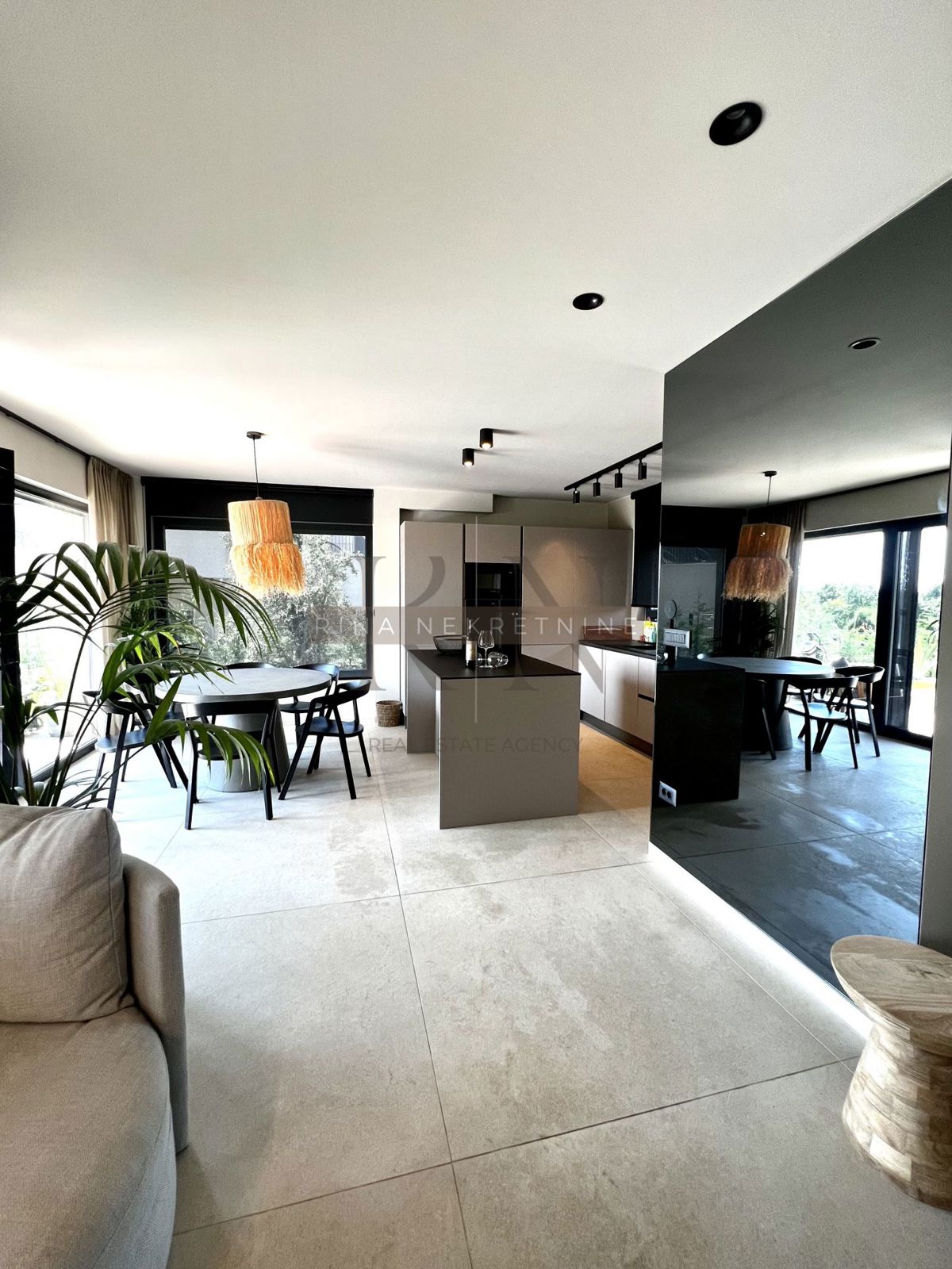 ISTRIA - TAR/VABRIGA - VILLA AMMOBILIATA CON PISCINA! NUOVO!