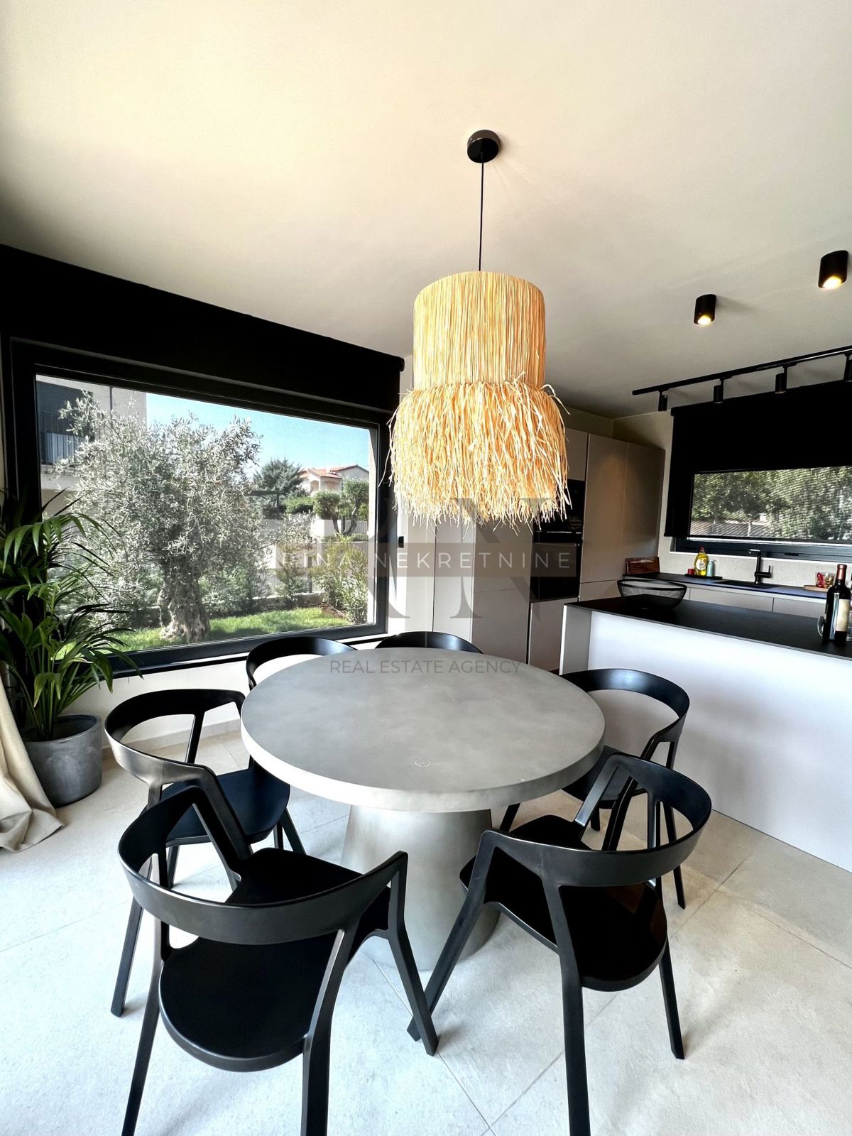 ISTRIA - TAR/VABRIGA - VILLA AMMOBILIATA CON PISCINA! NUOVO!