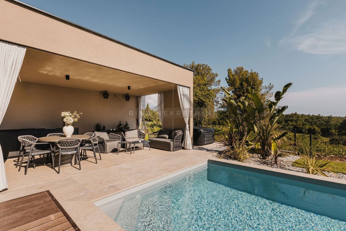 ISTRIA - TAR/VABRIGA - VILLA AMMOBILIATA CON PISCINA! NUOVO!