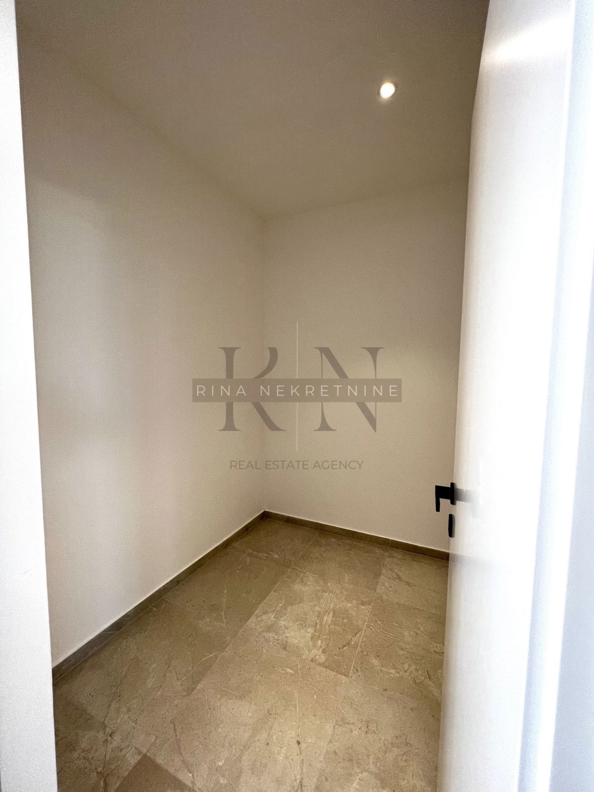 ISTRA - ZONA DI PARENZO - ATTICO DI LUSSO CON VISTA MARE