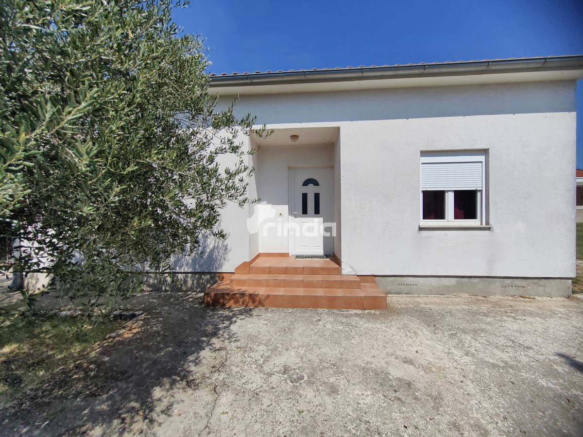 Casa - Rovinjsko Selo - 88m2 + (561m2) - Offerta esclusiva!