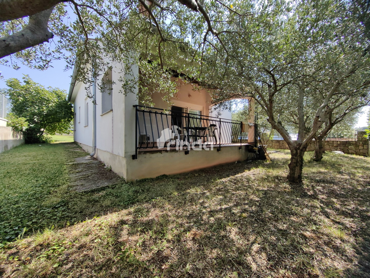 Casa - Rovinjsko Selo - 88m2 + (561m2) - Offerta esclusiva!