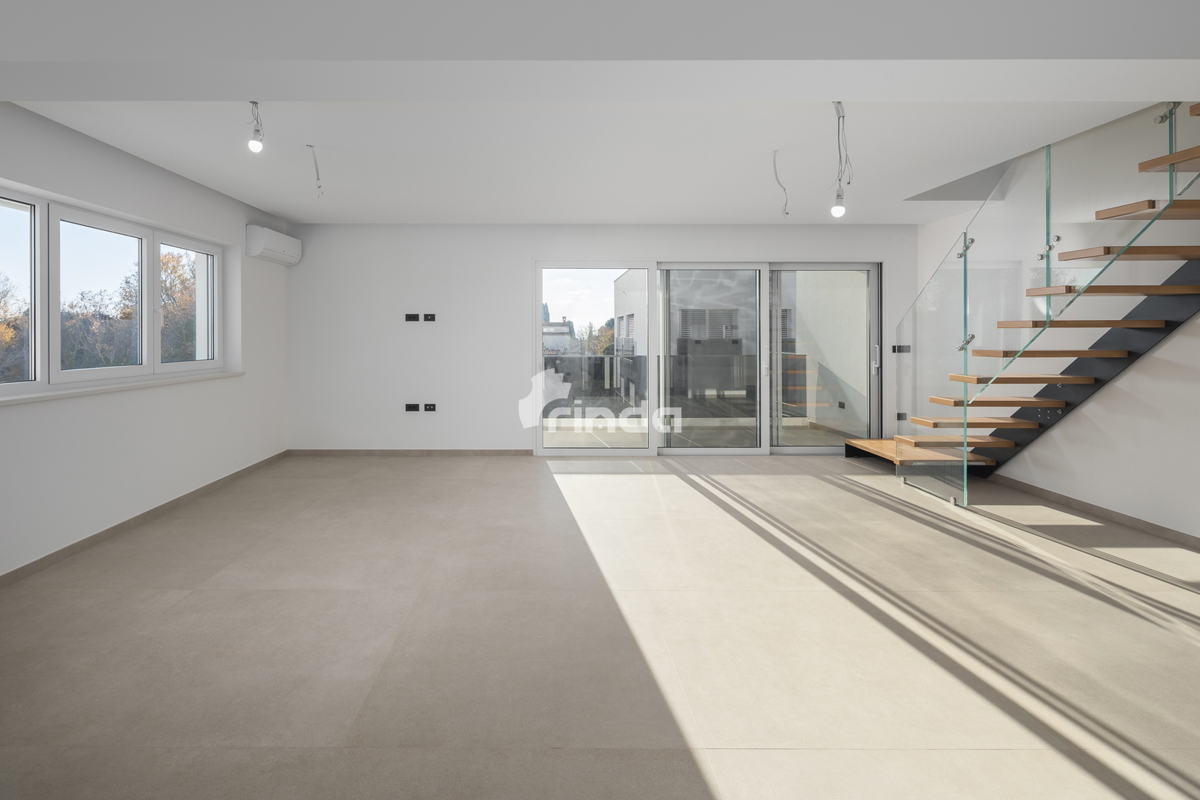 Ampio appartamento di lusso con vista mare - Rovigno - 171m2