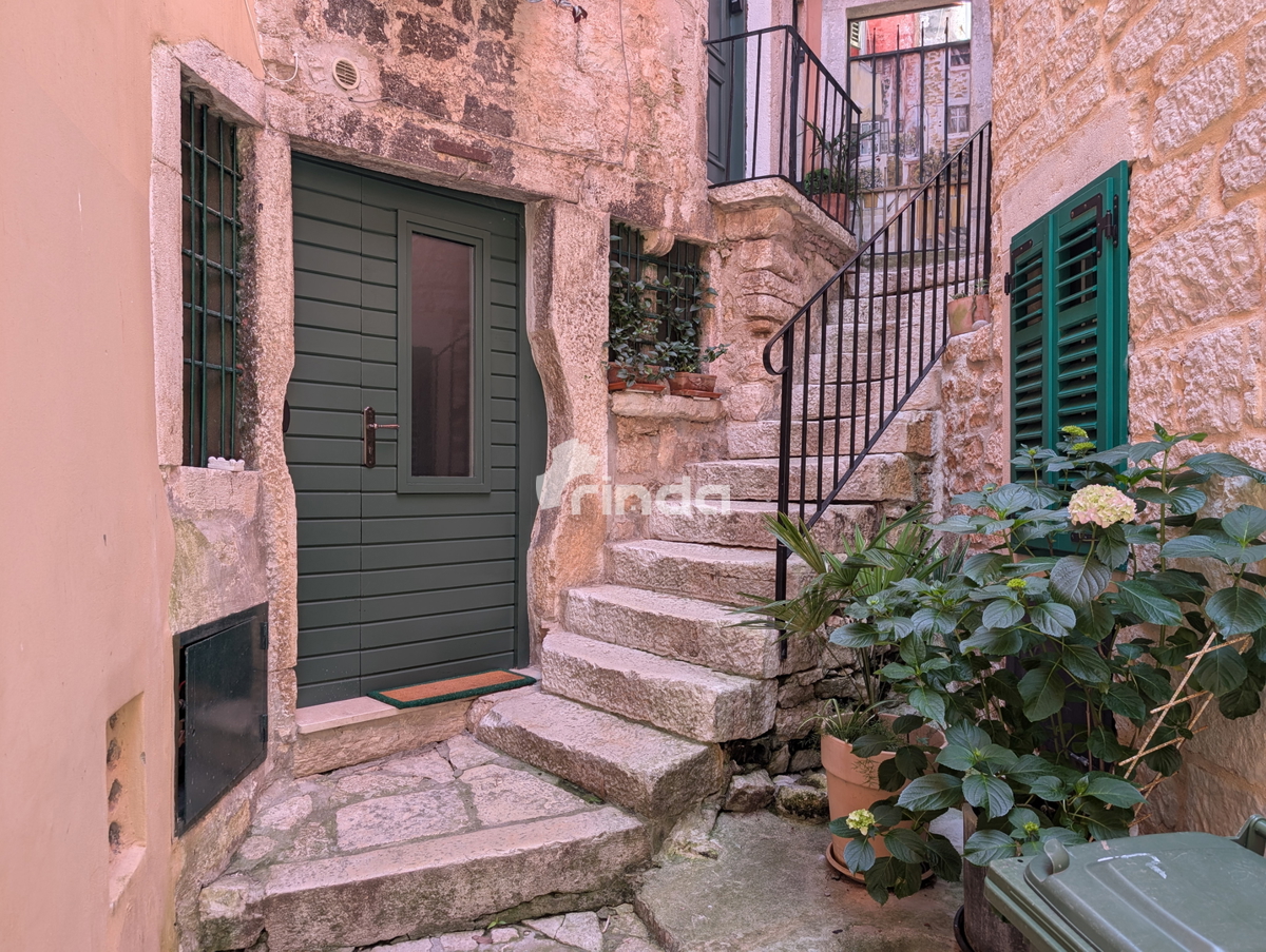 Casa con cortile - Rovigno - Città Vecchia - Centro - 154m2