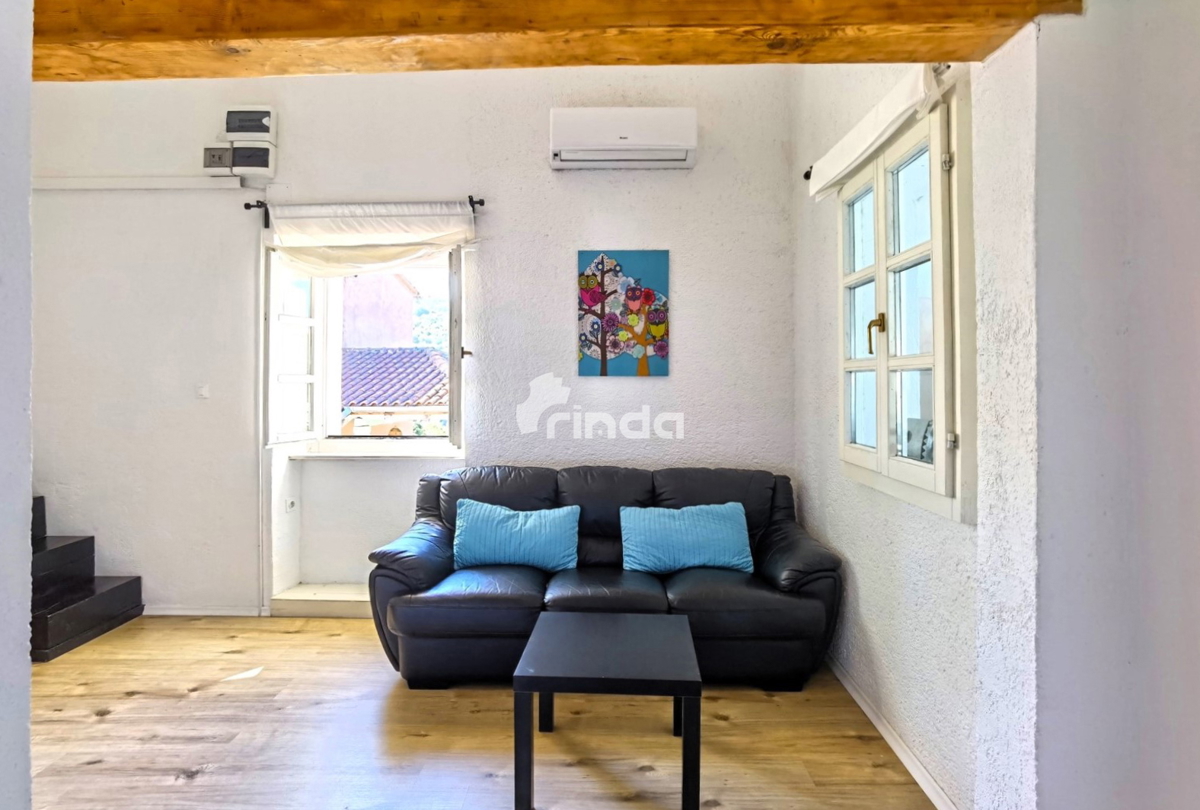 Casa con piscina circondata da colline verdi - periferia di Motovun - 85m + (467m2)