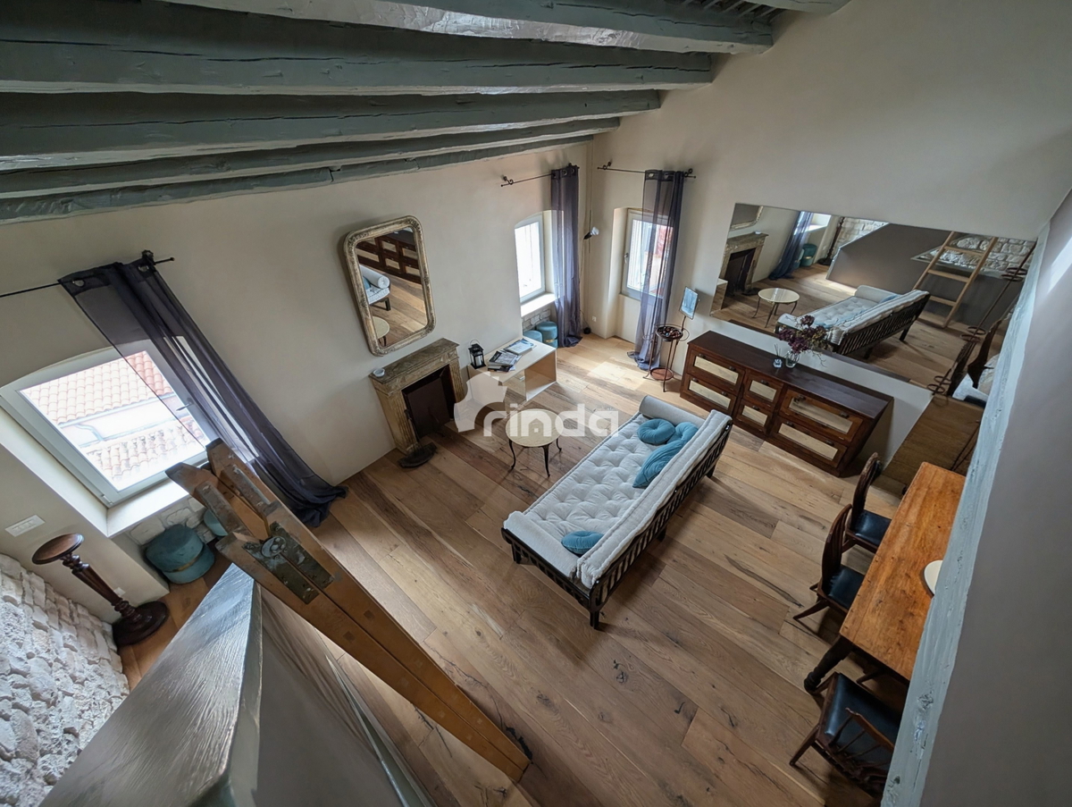 Appartamento su due livelli con vista mare nel cuore del centro storico - 78m2