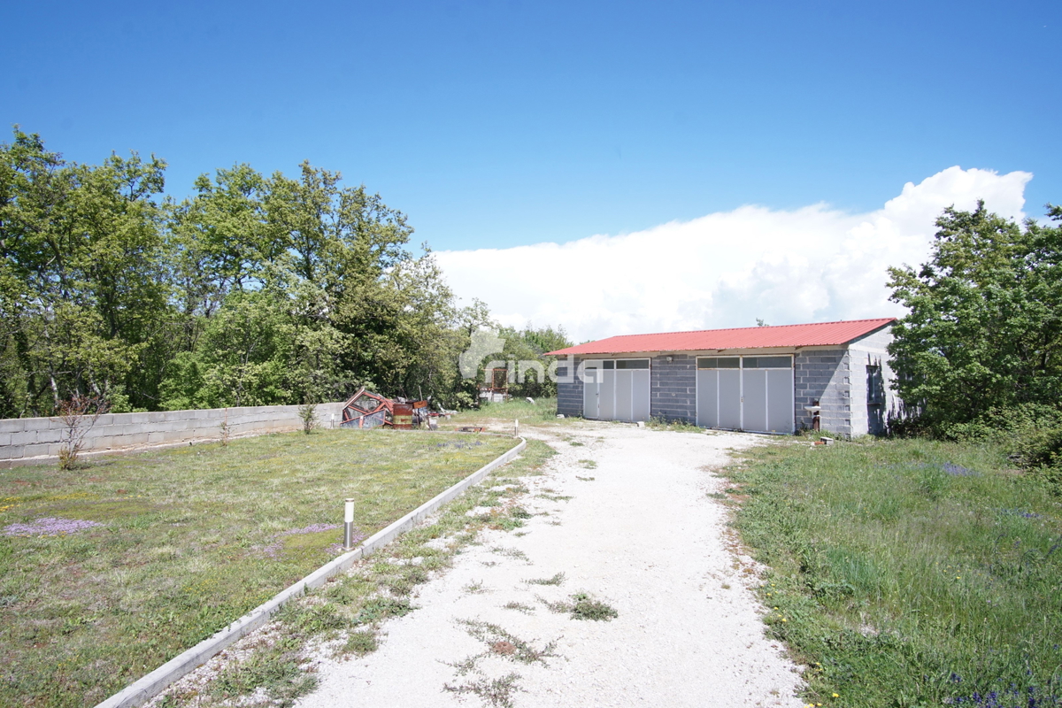 Casa - Marčana - 124m2 + (garage 98m2) + 26.288m2 di terreno