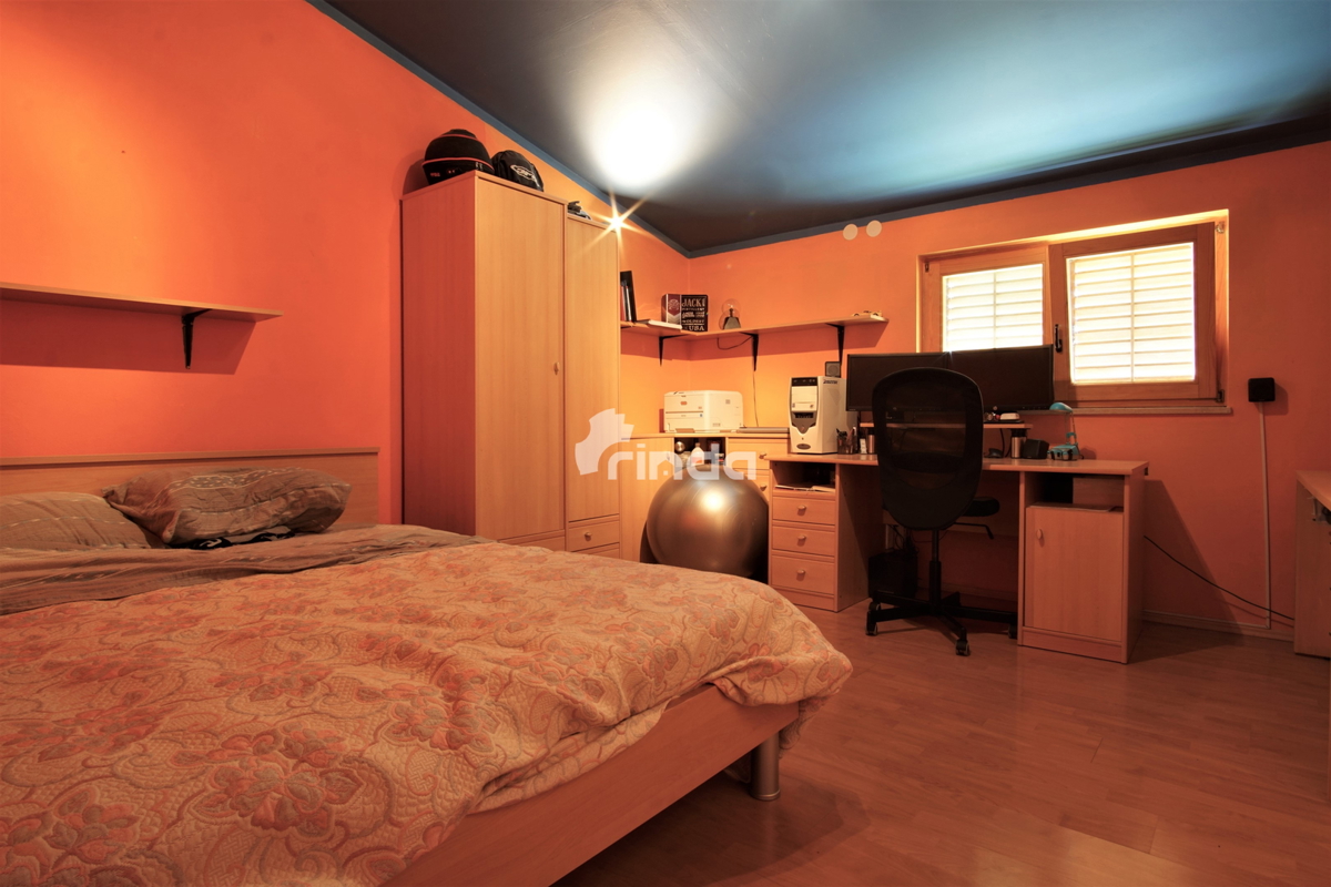 Casa - Marčana - 124m2 + (garage 98m2) + 26.288m2 di terreno