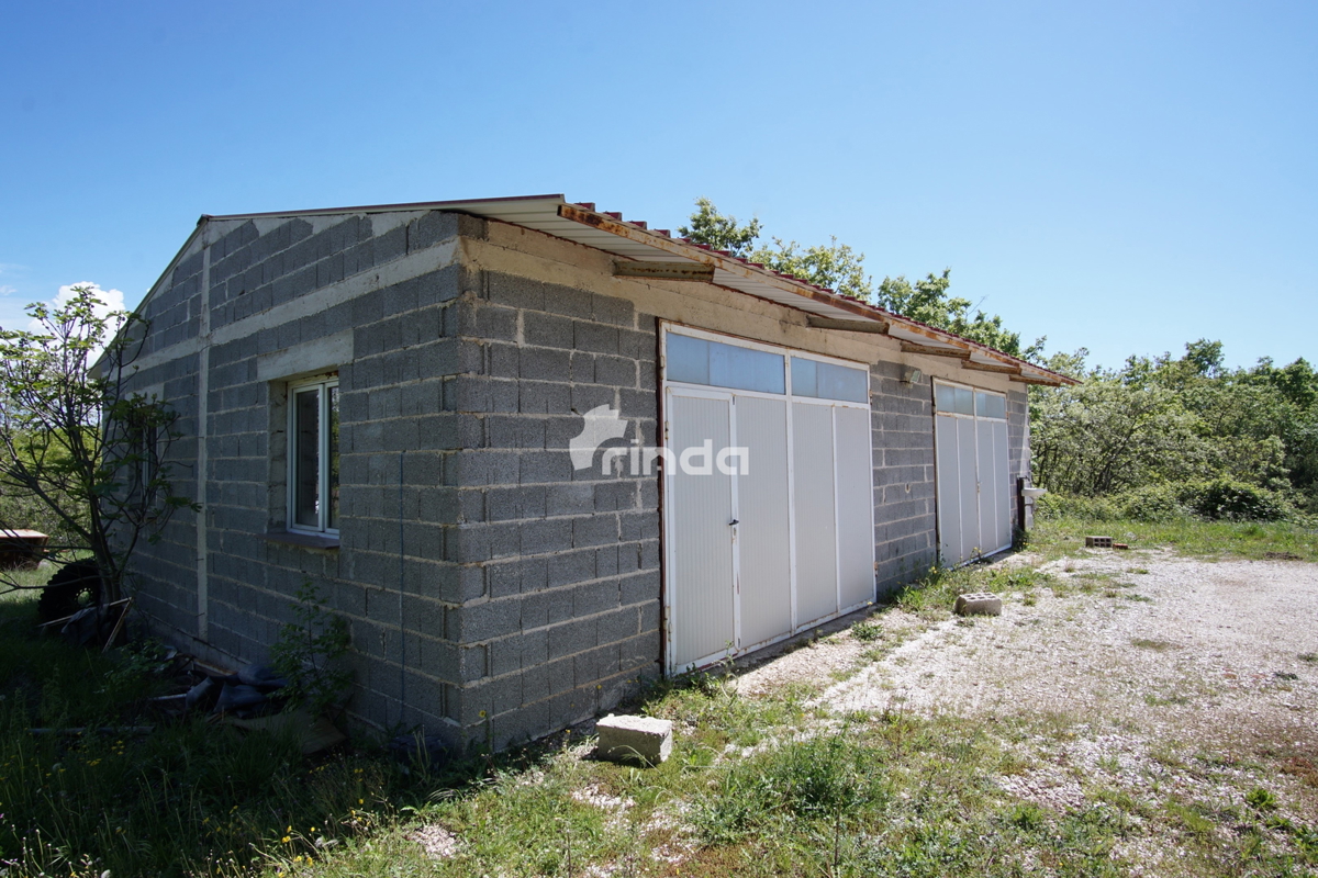 Casa - Marčana - 124m2 + (garage 98m2) + 26.288m2 di terreno