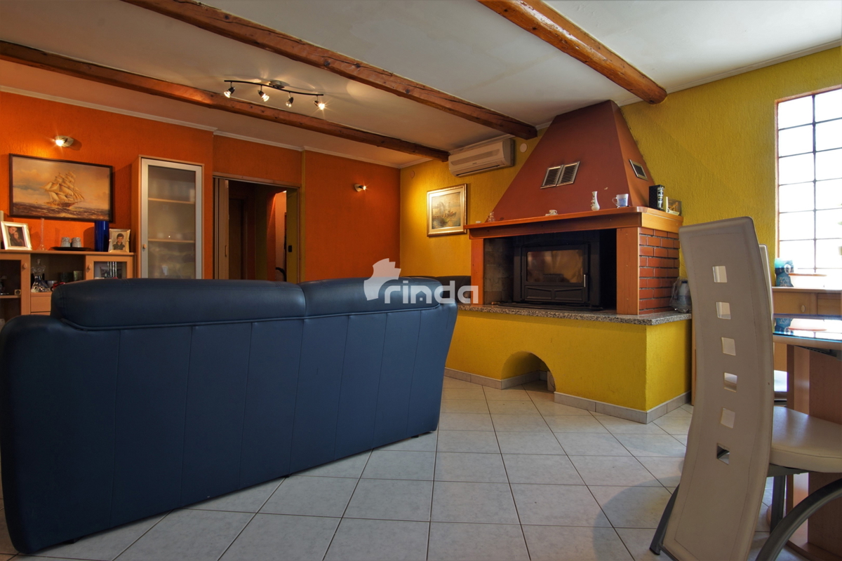 Casa - Marčana - 124m2 + (garage 98m2) + 26.288m2 di terreno