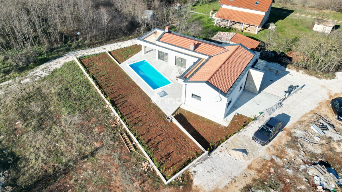 Casa con Piscina - Nei Dintorni di Rovigno - 140m2 - (549m2 di giardino)