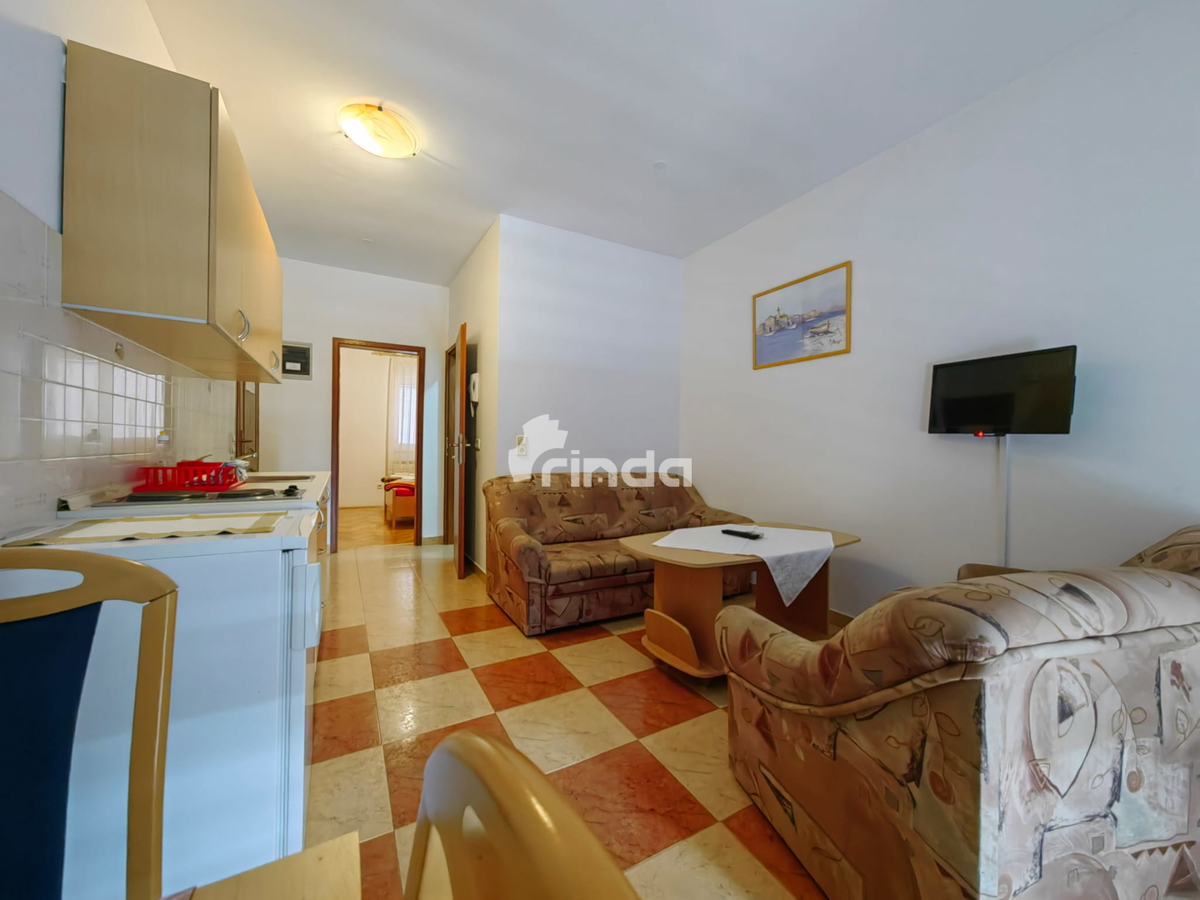 Residential building with 14 apartments - Rovinj - 988m2 (+264m2)