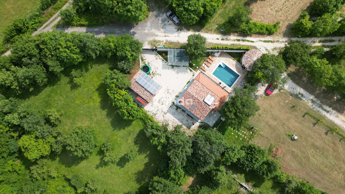 Žminj - Istria - Casa e terreno ~2.800m2