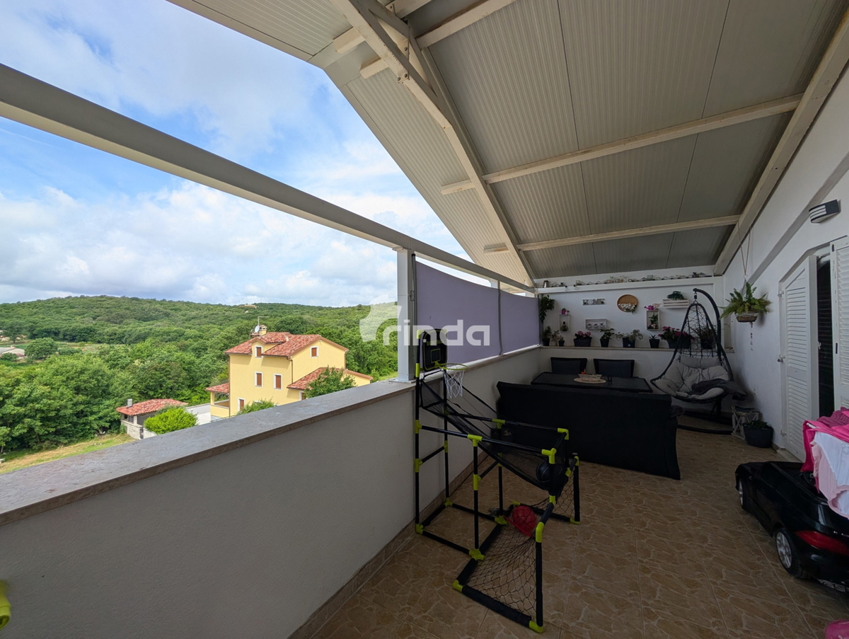 Appartamento con grande terrazza e locale commerciale - Putini - 75m2 + 25m2 + (25m2)