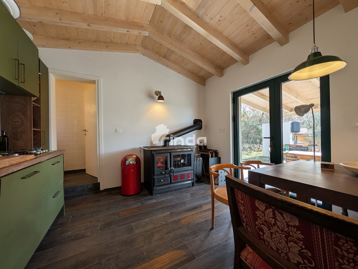 Azienda agricola con casa legalizzata - 12.000 m2 + (36 m2)