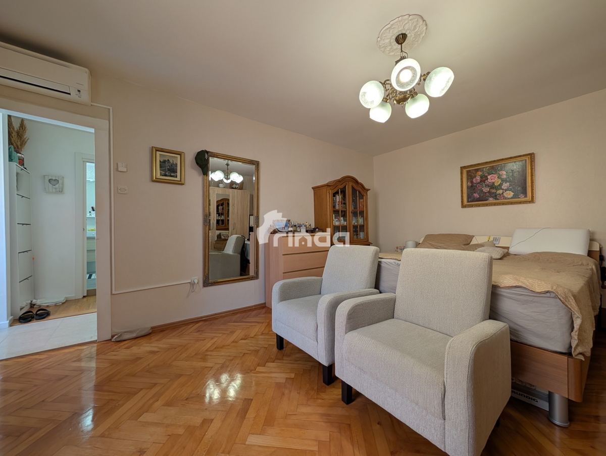 Appartamento su due livelli con balcone nel centro di Rovigno - 78m2 - Esclusivo!