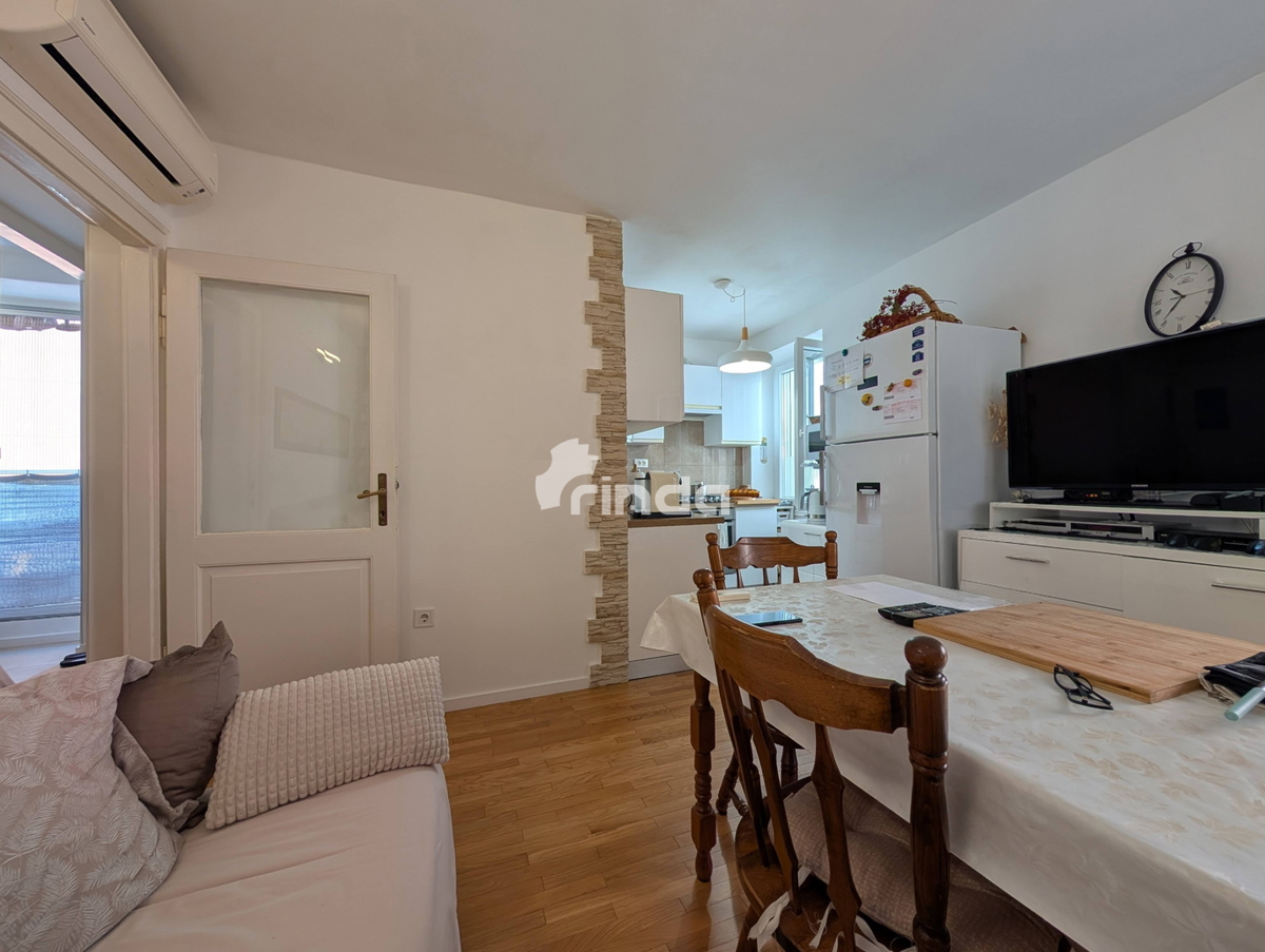 Appartamento su due livelli con balcone nel centro di Rovigno - 78m2 - Esclusivo!